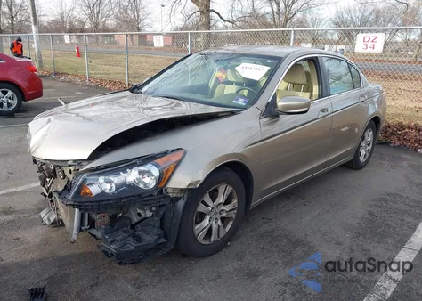 2008 Honda Accord 2.4 Lx-P из США, поврежденный, VIN JHMCP26448C032151